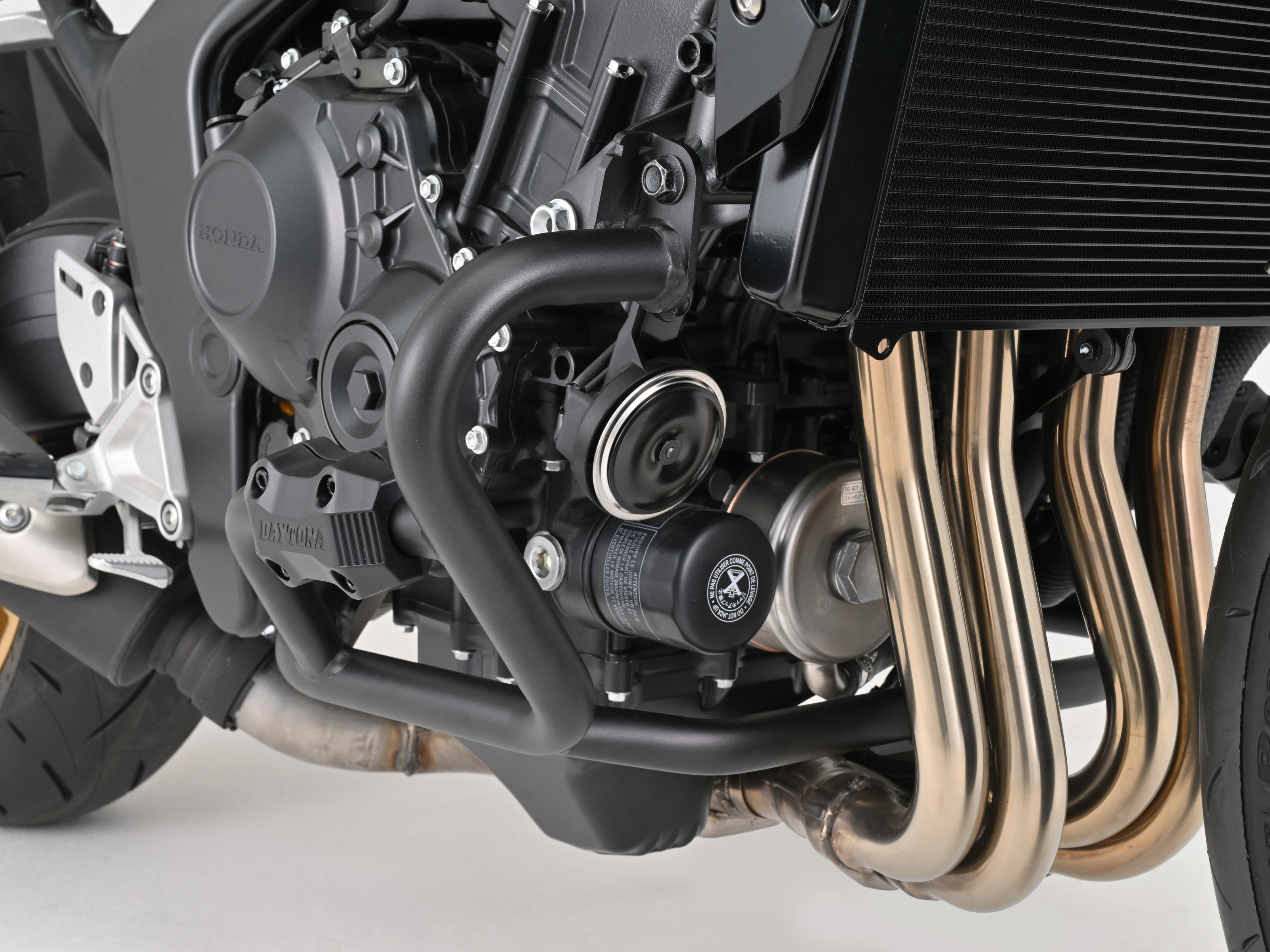 パイプエンジンガード CB1000 HORNET/SP（'25）｜株式会社デイトナ